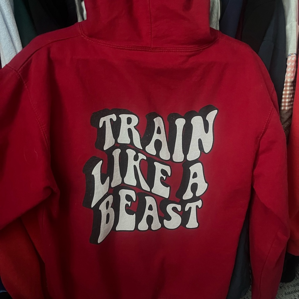 Red gym hoddie - Train Like a Beast